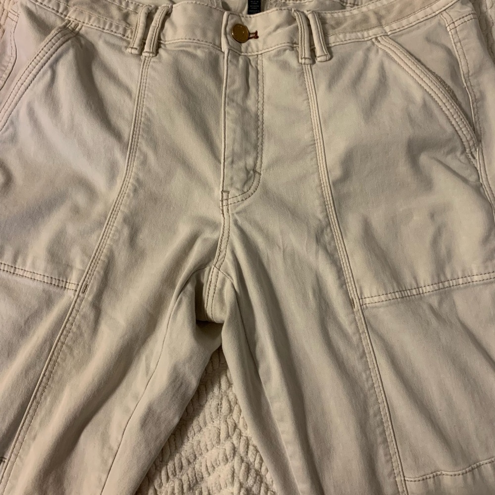 White House Black Market Womens Lightweight Cream Pants. Super Comfy Size 8 EUC - Picture 8 of 8